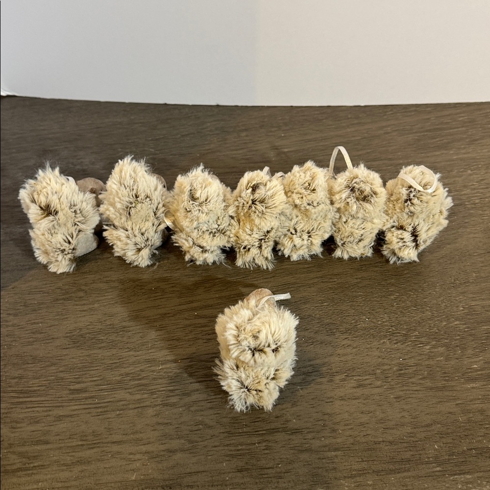 Ceramic Squirrel With Faux Fur Christmas ornaments lot of 8 - Picture 2 of 3